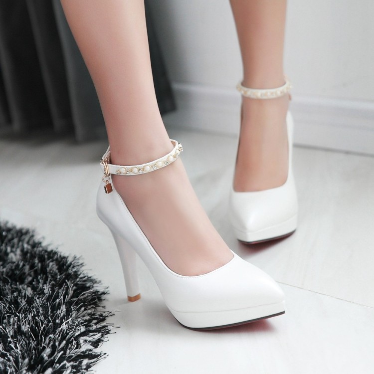Fashion Flat Shoes with Beaded Detail and Square Mid Heel