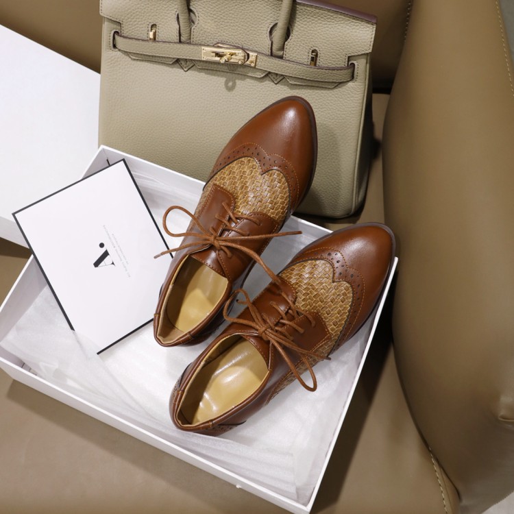 Women's Fashion Flat Shoes - Brown Black Synthetic Leather